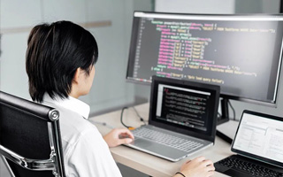 湖南 ,php声明和调用变量的符号是什么？